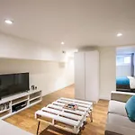 Comfy And Cozy Leslieville Home